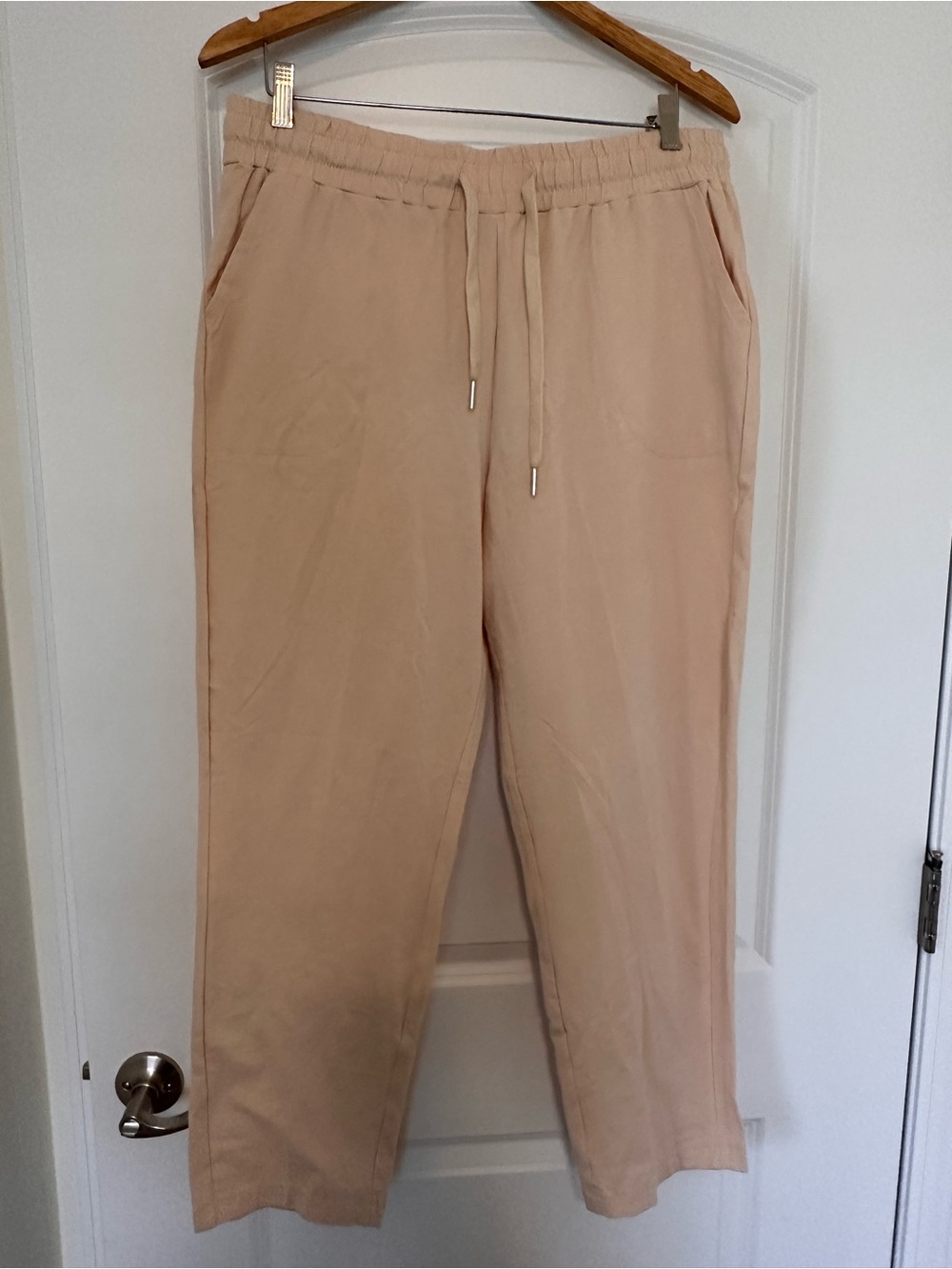 Women’s Relaxed Drawstring Joggers in Light Beige